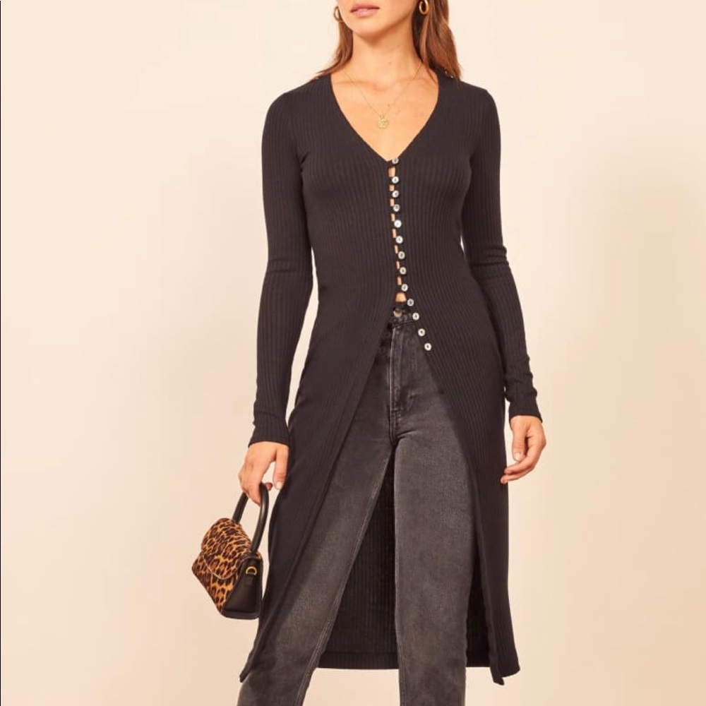 Reformation Bond Top